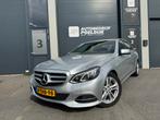 Mercedes-Benz E-Klasse E200 2.0 135KW Aut7 2013 Grijs, Auto's, Mercedes-Benz, Automaat, Achterwielaandrijving, Zwart, 4 cilinders