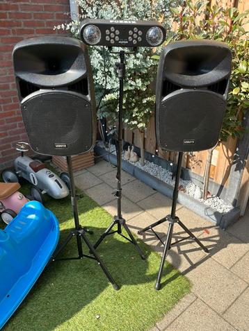 Te koop Speakerset, Discoset, discolicht, party karaokeset beschikbaar voor biedingen