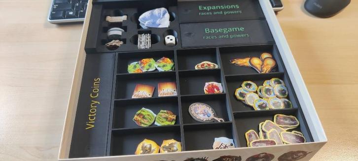 3D insert voor Small World met uitbreidingen, Hobby en Vrije tijd, Gezelschapsspellen | Bordspellen, Nieuw, Een of twee spelers