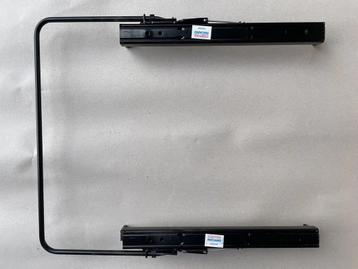 Verstelbare glijrails op pootjes met dubbelzijdige vergrende beschikbaar voor biedingen