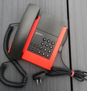 Vintage / Retro / Design PTT telefoon Bastia rood beschikbaar voor biedingen