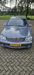 Mercedes-Benz C-Klasse 180, Metallic lak, 1796 cc, Origineel Nederlands, Handgeschakeld