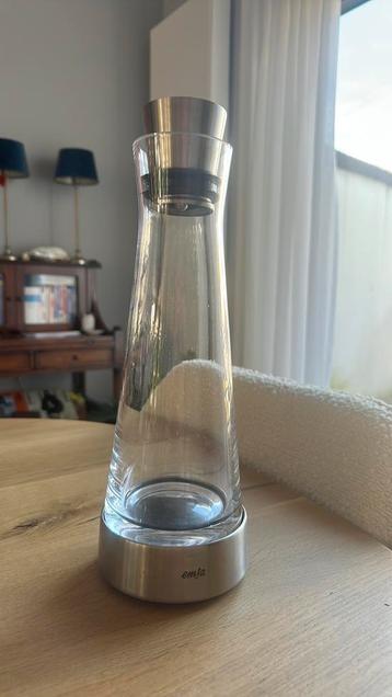 Glazen karaf met koelelement - 1 liter - transparant glas beschikbaar voor biedingen