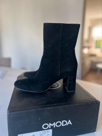 Suede laarsjes ZGAN Bibi Lou  beschikbaar voor biedingen