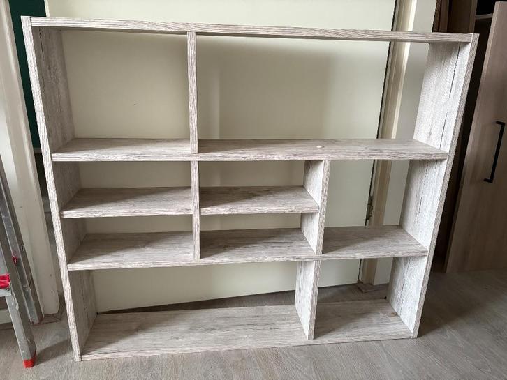 Hang kastje, grijzige look, Antiek en Kunst, Antiek | Meubels | Kasten, Ophalen