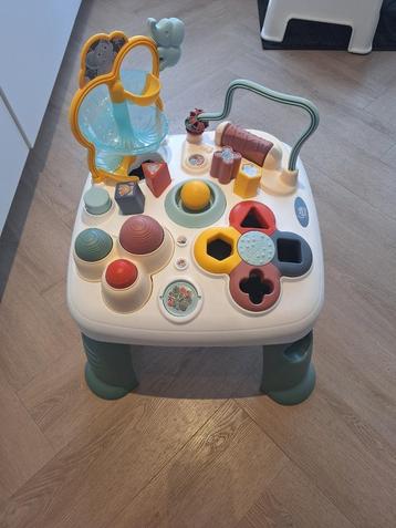 Little Smoby activiteiten tafel  beschikbaar voor biedingen