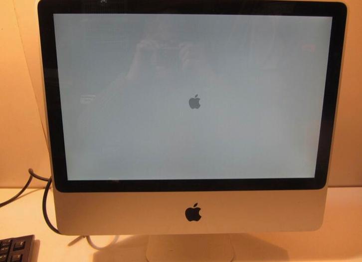 Imac 8.1 20 inch Intel Core 2 Duo 2.4GHZ 4GB Ram, Computers en Software, Apple Desktops, Zo goed als nieuw, iMac, 2 tot 3 Ghz