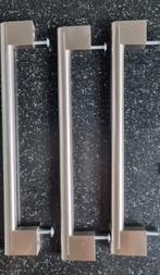 Scharnieren en handgrepen van Blum uit een Keller keuken, Doe-het-zelf en Verbouw, Hang- en Sluitwerk, Ophalen, Zo goed als nieuw