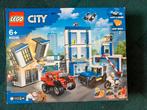 Lego city politiebureau compleet, Ophalen of Verzenden, Zo goed als nieuw