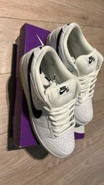 Nike SN Dunk Low Pro White/Black-White maat 45, Kleding | Heren, Schoenen, Ophalen, Zo goed als nieuw, Zwart