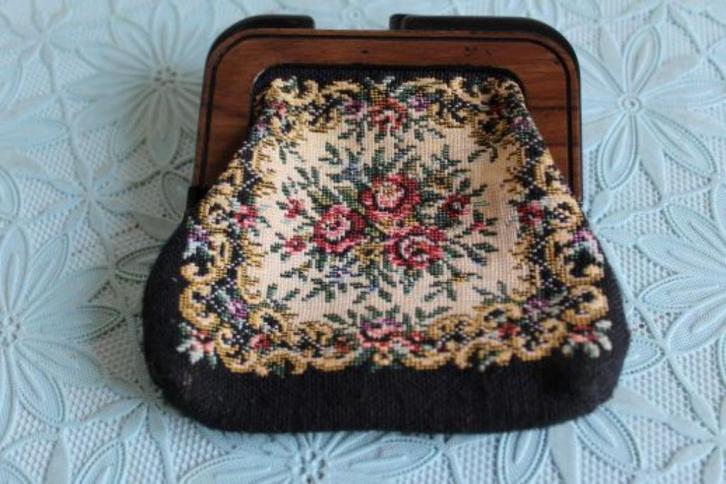 Vintage Petit Point beursje, Antiek en Kunst, Curiosa en Brocante, Ophalen of Verzenden