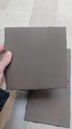 Mooie matte bruine tegels uit engeland, Ophalen, Keramiek, Nieuw, Minder dan 20 cm