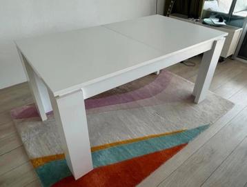 Uitschuifbare eettafel mat wit 160 tot 200 cm  beschikbaar voor biedingen