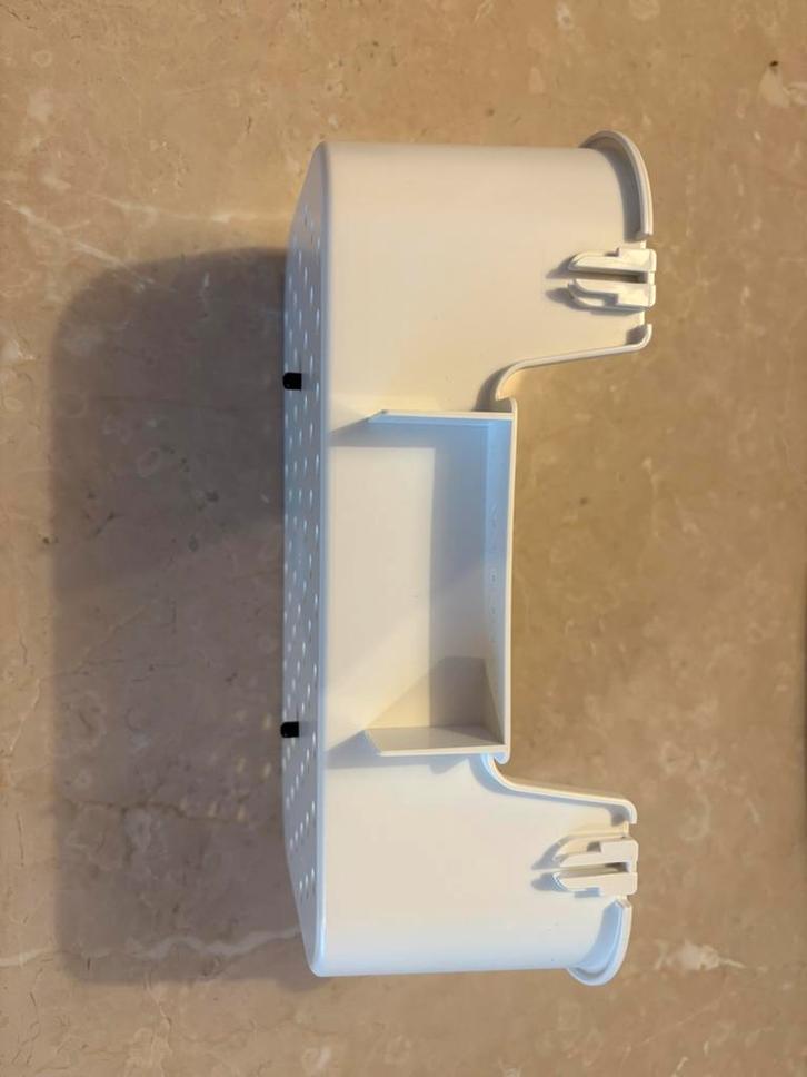 TISKEN mand met zuignap, Huis en Inrichting, Badkamer | Badkamermeubels, Nieuw, Overige typen, Minder dan 100 cm, Minder dan 50 cm