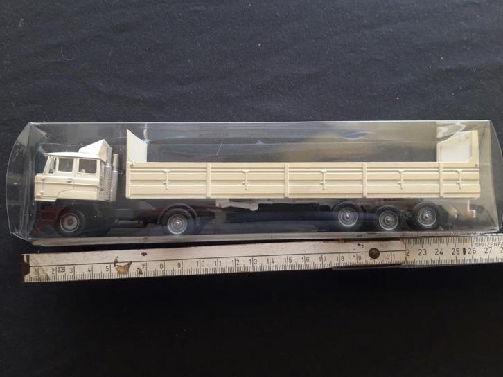 DAF 2800 Turbo trekker met open oplegger Verem / Solido 1/60, Hobby en Vrije tijd, Modelauto's | 1:50, Zo goed als nieuw, Bus of Vrachtwagen