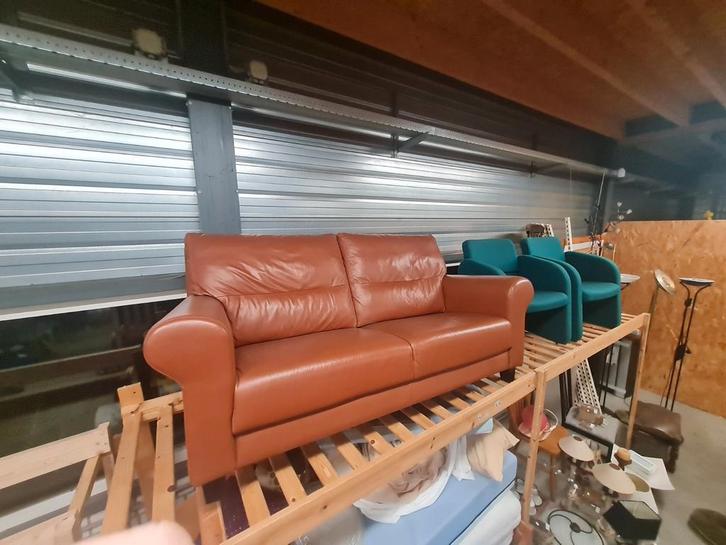 Mooie leren 2-zits bank, Huis en Inrichting, Banken | Bankstellen, Gebruikt, Rechte bank, Tweepersoons, 150 tot 200 cm, 75 tot 100 cm