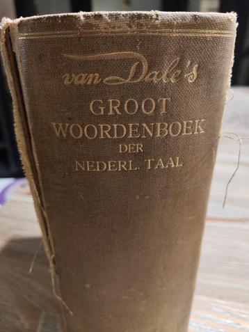 Antieke Dikke van Dale 1914, 5e druk (beschadigd) beschikbaar voor biedingen