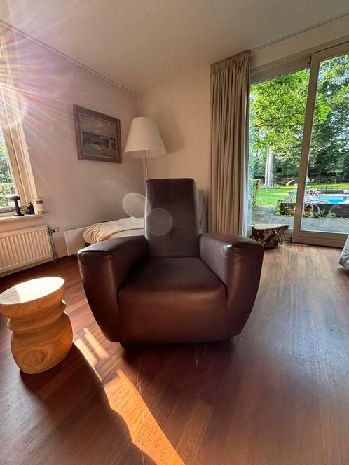 Label Longa in donkerbruin leer, Huis en Inrichting, Fauteuils, Zo goed als nieuw, Leer, 75 tot 100 cm, 75 tot 100 cm, Ophalen