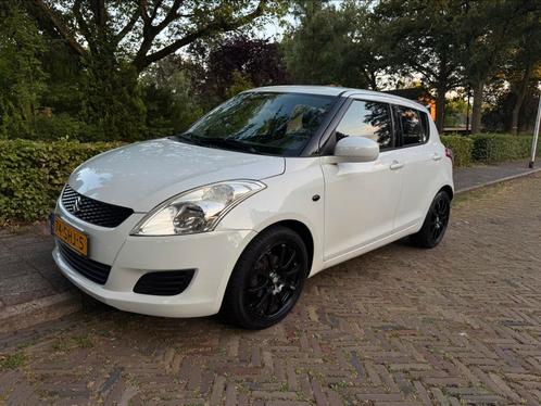 Suzuki Swift 1.2 5-D 2011 Wit, Auto's, Suzuki, Particulier, Swift, ABS, Airbags, Airconditioning, Bluetooth, Centrale vergrendeling