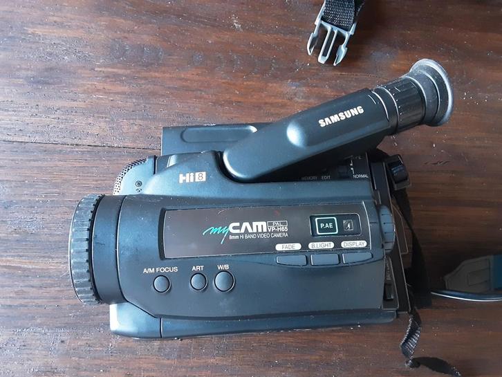 Samsung VP-H65 8mm band video camera in tas, Audio, Tv en Foto, Videocamera's Analoog, (Video)band, 8mm, Ophalen