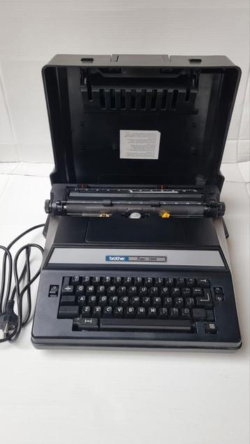 Brother Super 7300 elektrische typemachine tekstverwerker  beschikbaar voor biedingen