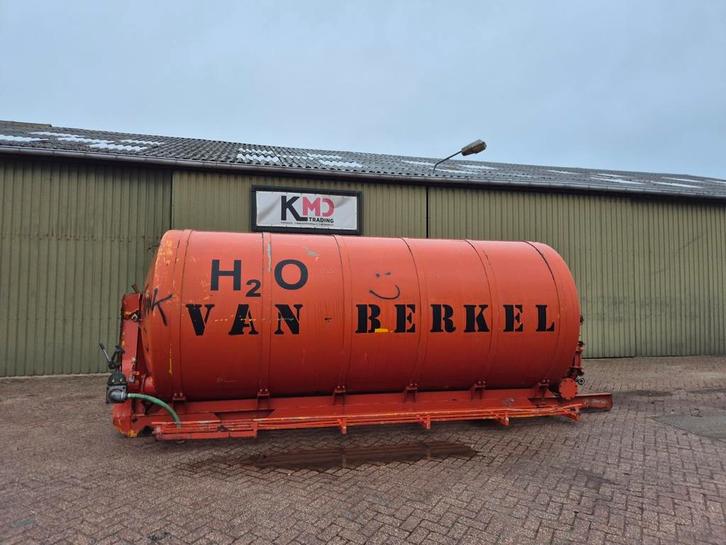 22m3 haakarm container tank, Zakelijke goederen, Machines en Bouw | Keten en Containers, Ophalen