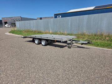 Hapert Autoambulance autotransporter 2700kg Bj 2010 Topper beschikbaar voor biedingen