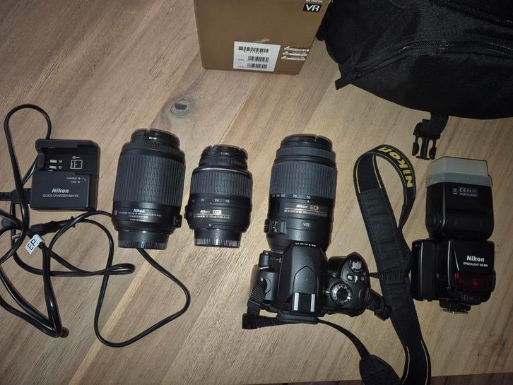 Nikon d60 met nikkor lens AF-S DX 55-300mm f/4.5-5.6G ED VR, Audio, Tv en Foto, Fotocamera's Digitaal, Gebruikt, Nikon, 8 keer of meer