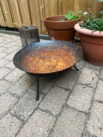 Vuurkorf  beschikbaar voor biedingen