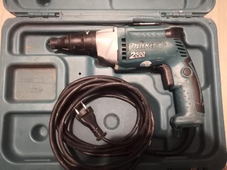 Makita gipsplaatschroever., Doe-het-zelf en Verbouw, Gereedschap | Boormachines, Gebruikt, Boormachine, 600 watt of meer, Ophalen