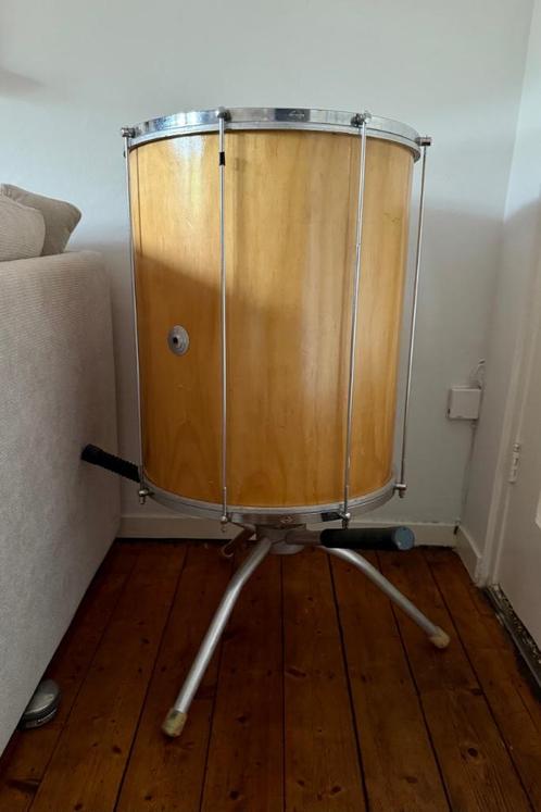 surdo + standaard, Muziek en Instrumenten, Percussie, Gebruikt, Trommel, Ophalen