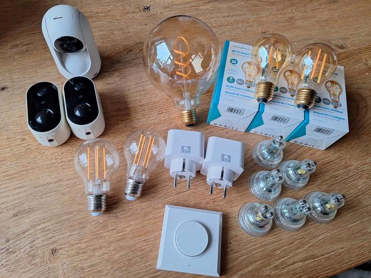 Smart home, Huis en Inrichting, Lampen | Losse lampen, Nieuw, Led-lamp, Minder dan 30 watt, E27 (groot), Ophalen of Verzenden