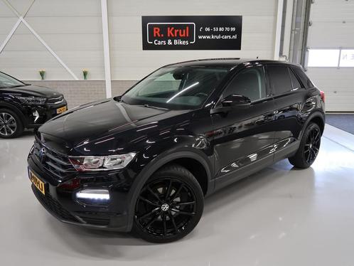 Volkswagen T-Roc 1.5 TSI Sport Triple Black Airco-ecc App co, Auto's, Volkswagen, Bedrijf, Te koop, T-Roc, ABS, Adaptive Cruise Control