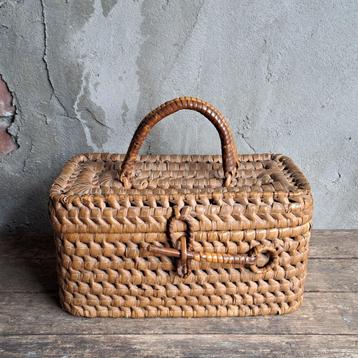 Mooi oud brocante gevlochten rieten koffertje mandje *Etage3 beschikbaar voor biedingen