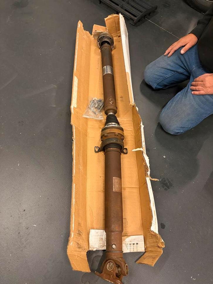 Cardanas Ford Mustang GT 2011-2014 handgeschakeld, Auto-onderdelen, Remmen en Aandrijving, Ford, Gebruikt, Ophalen