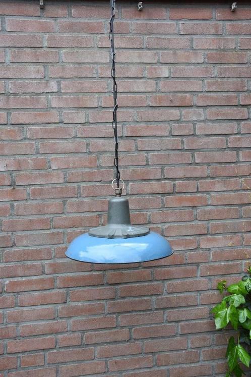 Vintage Geëmailleerde Industrieel Hanglamp, Huis en Inrichting, Lampen | Hanglampen, Gebruikt, Minder dan 50 cm, Kunststof, Metaal