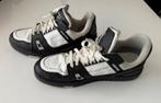 Louis Vuitton Sneackers, Kleding | Heren, Ophalen of Verzenden, Zo goed als nieuw, Wit