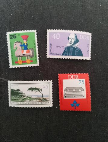 Oude Duitse Postzegels - Set van 4 beschikbaar voor biedingen