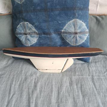 Vintage romp zeilboot beschikbaar voor biedingen
