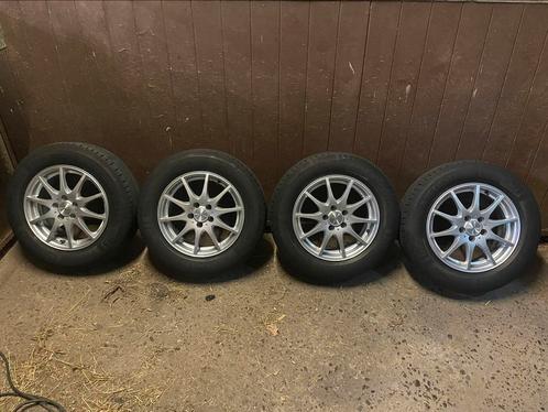 Volkswagen polo 15 ‘’ set wielen + banden te koop!, Auto-onderdelen, Banden en Velgen, Banden en Velgen, Zomerbanden, 15 inch