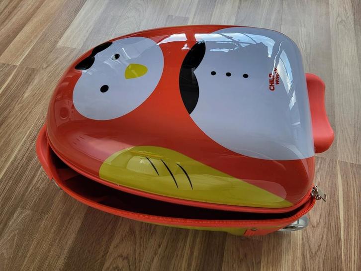 Kinder trolley met wieltjes 17L., Sieraden, Tassen en Uiterlijk, Koffers, Zo goed als nieuw, Hard kunststof, Minder dan 50 cm