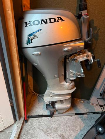 Honda 20pk 4 takt kortstaart beschikbaar voor biedingen