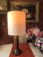 Grote tafellamp / staande lamp hout, koper antiek lampenkap