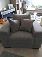Grijze fauteuil met kussens, Ophalen, 75 tot 100 cm, Zo goed als nieuw, 75 tot 100 cm