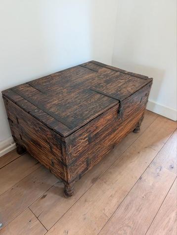 Houten Dekenkist beschikbaar voor biedingen