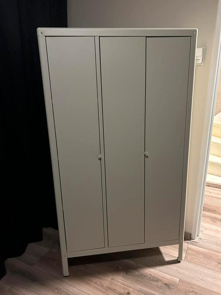 Kledingkast (lockerkast), Huis en Inrichting, Kasten | Lockerkasten, Zo goed als nieuw, Ophalen
