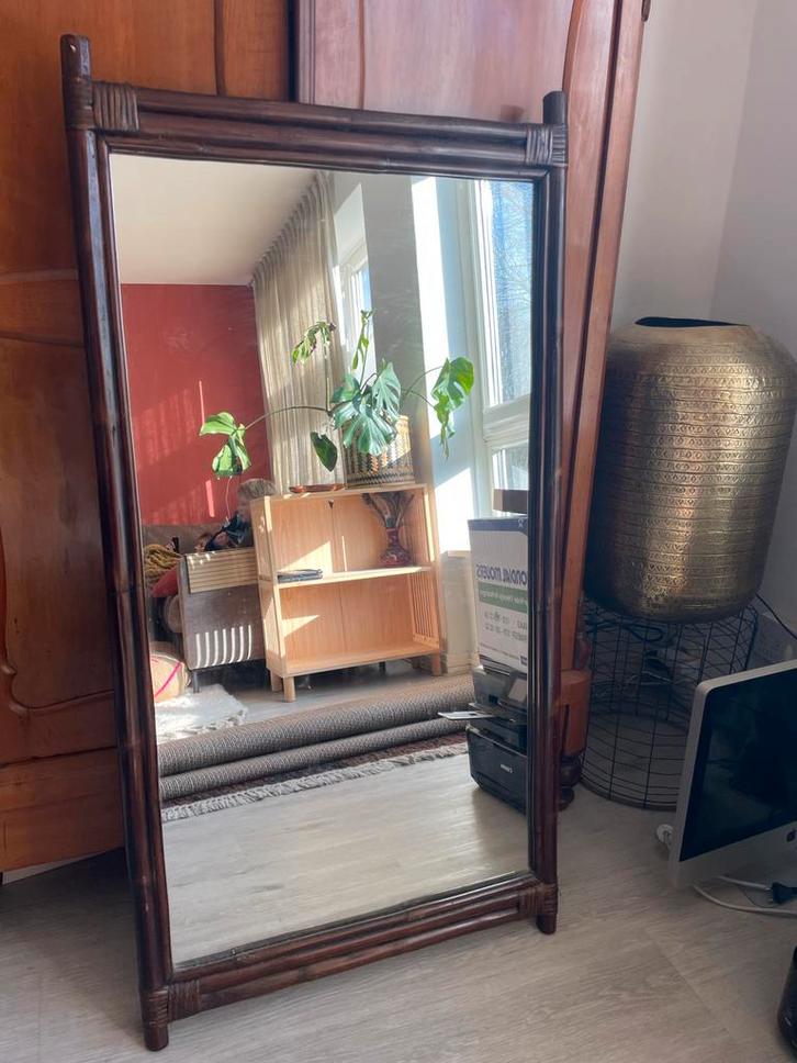 Stijlvolle vintage bamboe spiegel, Huis en Inrichting, Woonaccessoires | Spiegels, Zo goed als nieuw, 50 tot 75 cm, 100 tot 150 cm