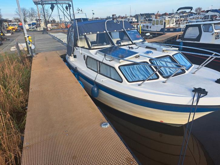 Mooie spitsgattter master 740, Watersport en Boten, Motorboten en Motorjachten, Zo goed als nieuw, Ophalen of Verzenden