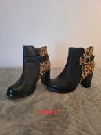 Zwarte enkellaarsjes met zachte luipaard print. Maat 37., Zwart, Lage of Enkellaarzen, Ophalen of Verzenden, Gedragen