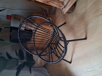 Rotan kinder stoeltje  beschikbaar voor biedingen
